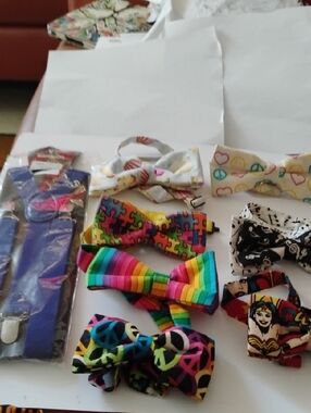 Accessorize Multicolor Novelty Bow Tie & Suspender Set